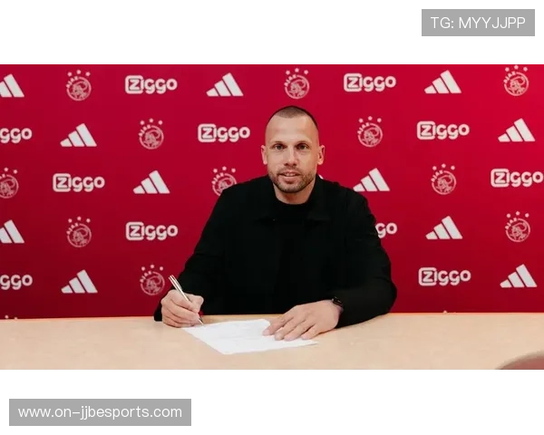 热刺教练组大换血:海廷加等三人离队,图多尔引入新团队